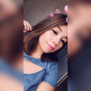 Meet your Posher, Nicole